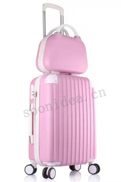 A set of two suitcases