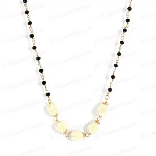Women's high-end jewelry