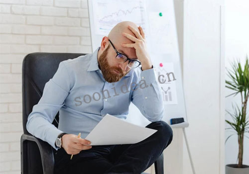 How do I choose the stylish and comfortable ergonomic office chairs?