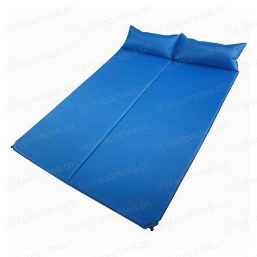 Outdoor lounge chairs