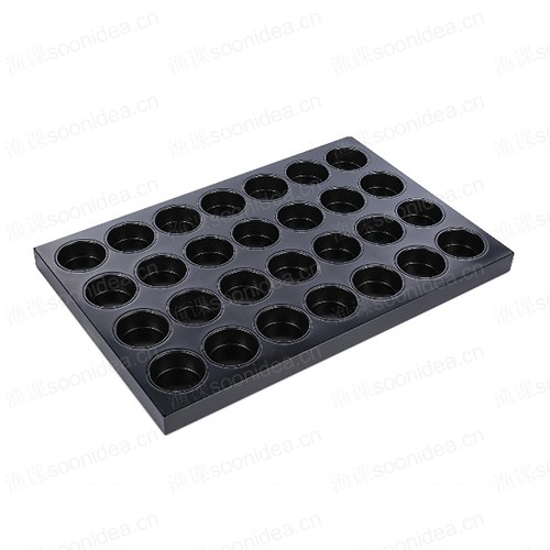 Baking pans of various models