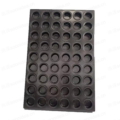 Baking pans of various models